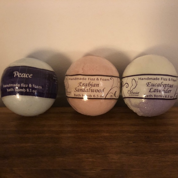 Enfusia Other - Bath Bomb Set of 3